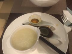 -上海中航虹桥机场泊悦酒店