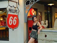 -席娜卡琳火车铁道夜市