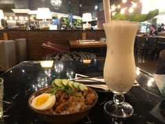 卤肉饭套餐-Let's Taipei 非常烘焙(太古里店)