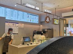 -喜茶(北京华贸购物中心店)