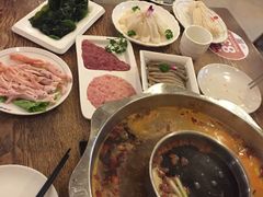-小天鹅火锅·一线江景洪鼎旗舰店(洪崖洞店)
