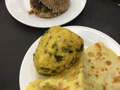 -聚德华天护国寺小吃(甜水园店)