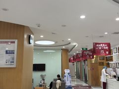 -雅悦齿科(顾村公园店)