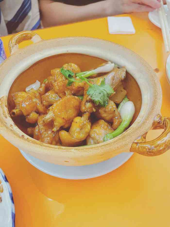 雅苑餐厅朝天路店