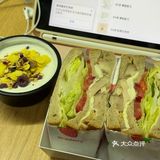 重生之我在街道口吃轻食2.0版本