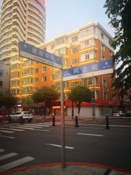 地址-构想时尚发型会所
