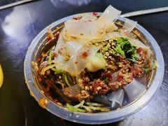 -烤肉小伙烤肉店