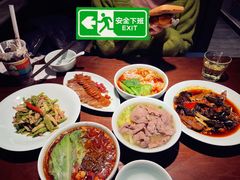 -全牛匠·乐山跷脚牛肉(西单华威约饭街店)