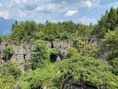 -梭布垭石林景区