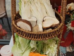 -刘姐啤酒鱼民族演艺餐厅(西街总店)