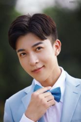 -雨墨婚纱摄影工作室