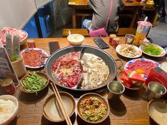 -萍姐火锅·公路夜市(武汉首店)