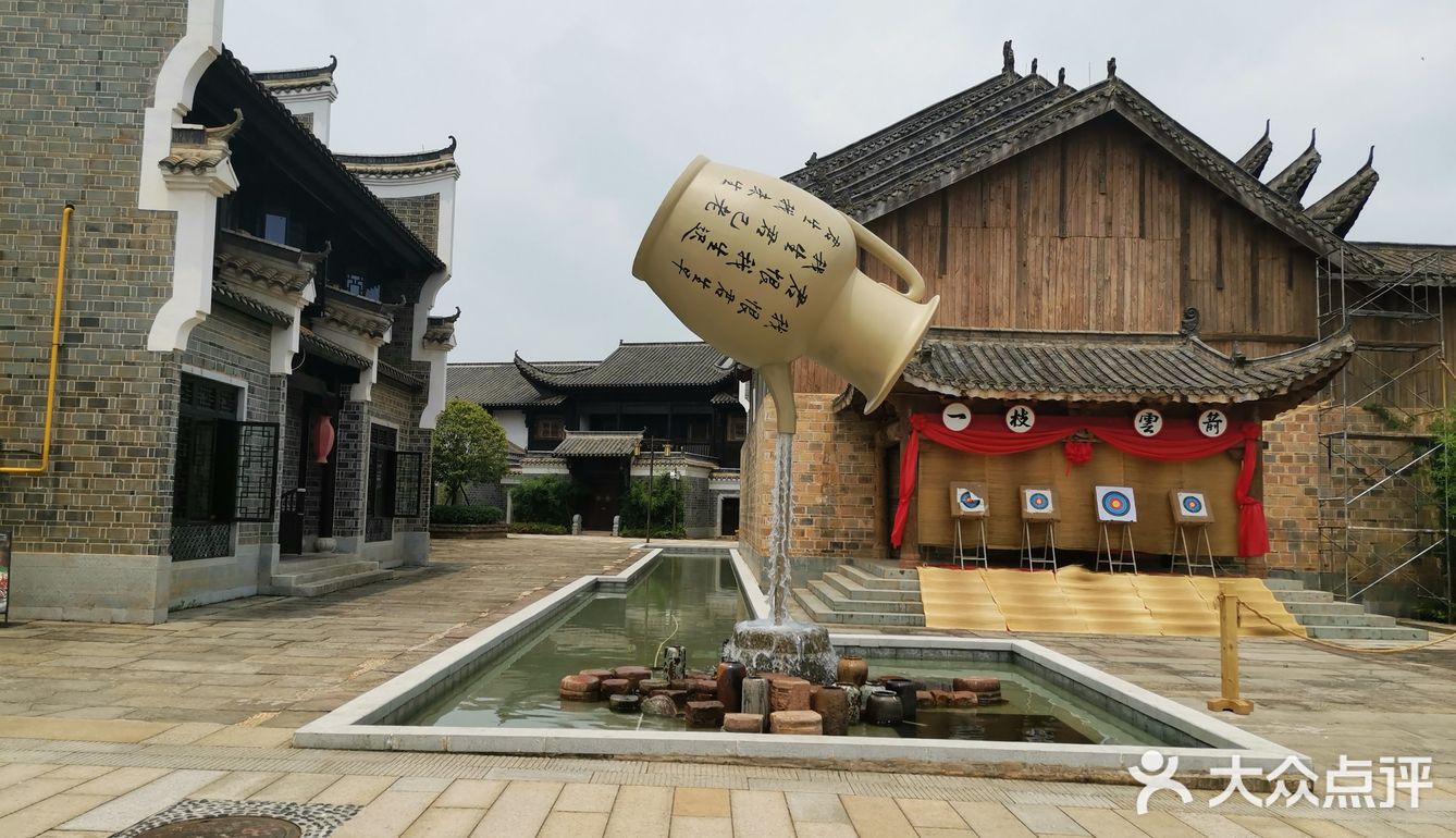 铜官窑古镇二日游