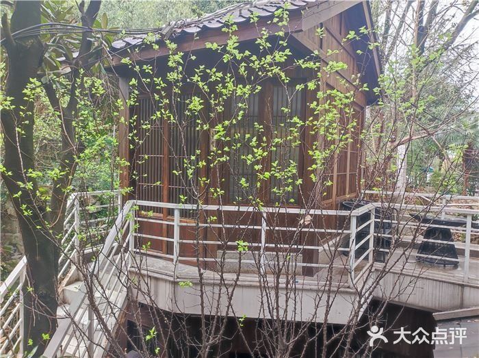 氛围感满满的湘菜馆，味道超薄[胜利][胜利][胜利]