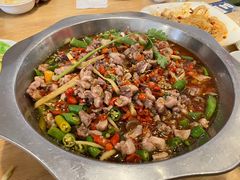 -兔行天下-鸿鹤鲜锅兔(中海国际店)