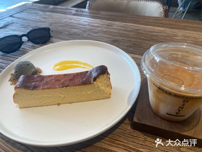 Vanilla Specialty Coffee(八大关店)百香果黄柠檬挞图片