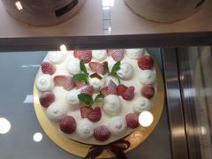 -花花卷卷·鲜食蛋糕(静安久光百货店)