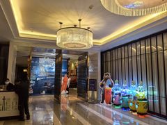 -广州万富希尔顿酒店·感趣自助餐厅·金秋蟹宴生蚝海鲜刺身