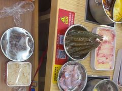 -杨老板·海鲜集市火锅·鲜切牛肉(中防万宝店)