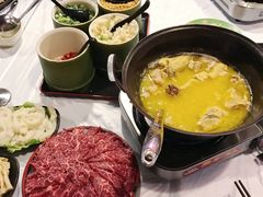 -鲜入围煮花胶鸡海鲜火锅