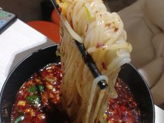 -牵人麻辣粉(粉巷店)
