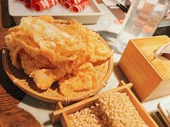 -尚尚仙·酸汤猪手·猪肚鸡火锅(华联万柳购物中心店)