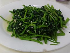 -鑫悦楼煎蟹·16年海鲜大排档