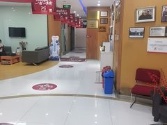 -雅悦齿科(顾村公园店)