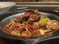 小米椒爆炒鲜牛肉-麻都·成都菜(人民广场店)