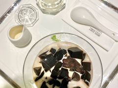 -燕庭·纯燕窝·甜品下午茶(南京西路店)