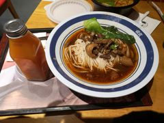 -霸蛮湖南菜·牛肉粉(荣京西街店)