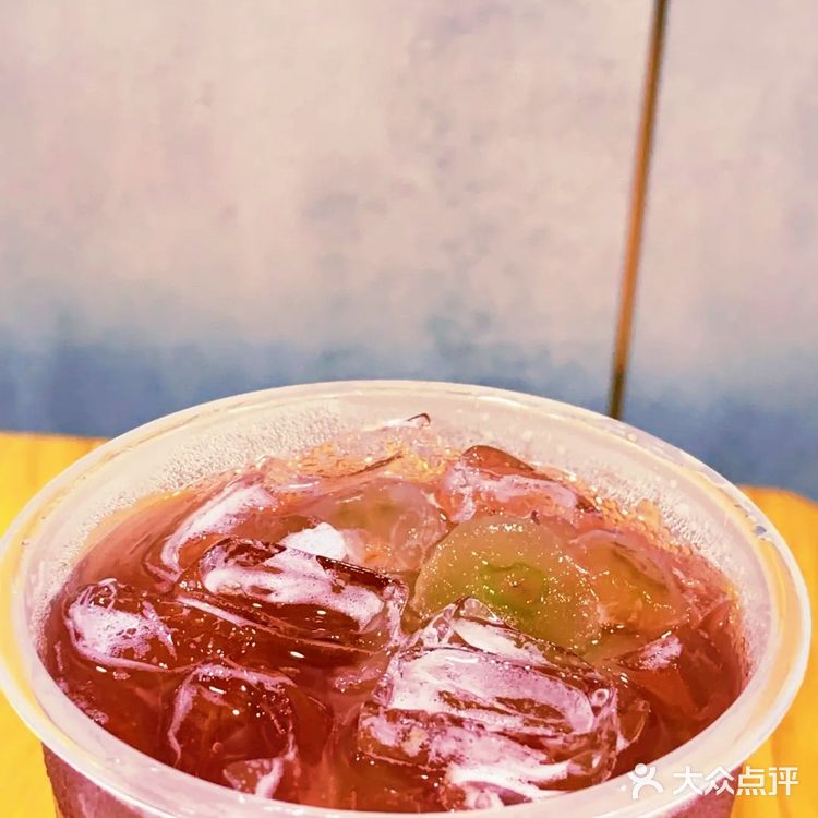 钰儿探店/书亦烧仙草上新品啦，葡萄家族再添新姐妹！