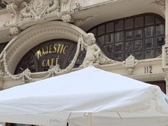-Majestic Café