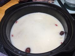 -洪氏嗨捞·广东猪肚鸡·椰子鸡火锅(西咸万象城店)