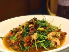香菜摔打鲜牛肉-桂满陇·杭州小馆(巴黎春天浦建店)