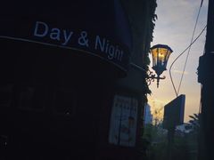 门面-不舍昼夜咖啡馆