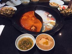 -重庆德庄火锅(体育中心店)