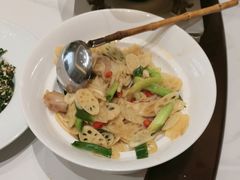-梅花香里大酒店(郁金香路店)
