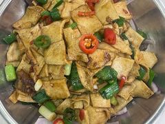 -江城燕子大排档(江汉路步行街店)