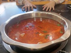 -黄利砖万峰林布依特色酸笋牛肉馆
