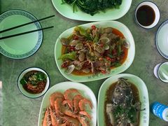 -四川小胡子海鲜(丁村万人海鲜广场店)