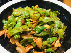 老长沙辣椒炒肉-老长沙湘菜馆(凤凰路店)