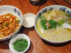 -李犟大爆鳝面·手工蟹黄包(湖滨西湖店)