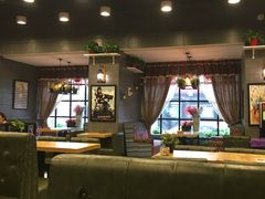 -愉肴麻辣香锅(中山路店)
