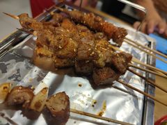 -烤满分·东北烧烤(首经贸店)