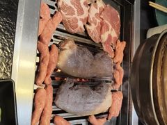 -臻牛烤肉