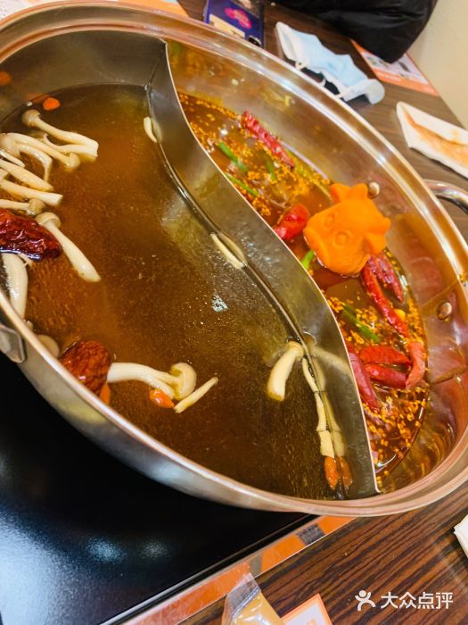 呷哺呷哺(世贸.工三店)菌汤锅底图片