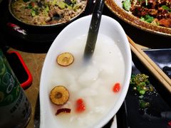 -何师烧烤·香辣蟹·川菜·30年老品牌(太古里旗舰店)