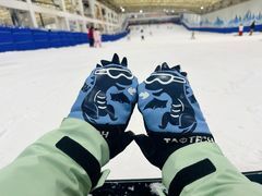 -乔波室内滑雪场