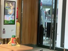 -麦当劳(咸阳人民路店)